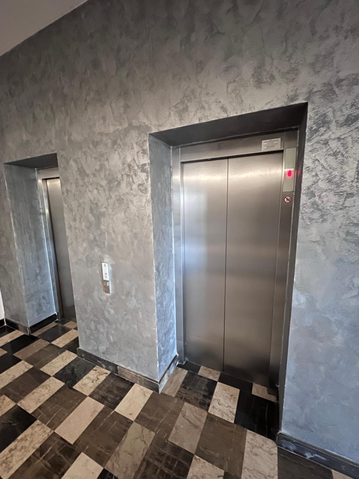 Airport Flyhub Chic Apartment Iasi Eksteriør billede